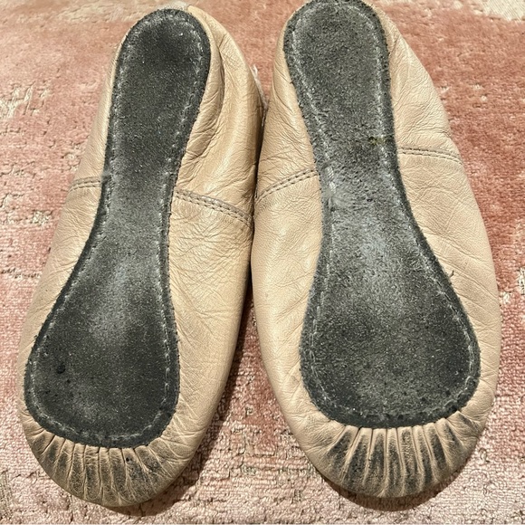 Ballet shoes - Picture 2 of 3